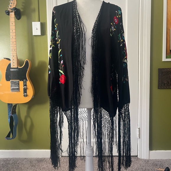 Embroidered Silk Shawl - Picture 2 of 6